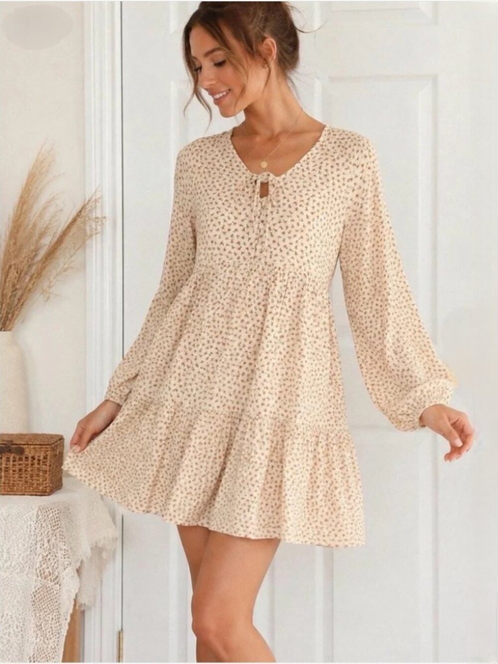 American Eagle Womens Medium Cream Floral Babydoll Dress Tiered Long Sleeve Boho